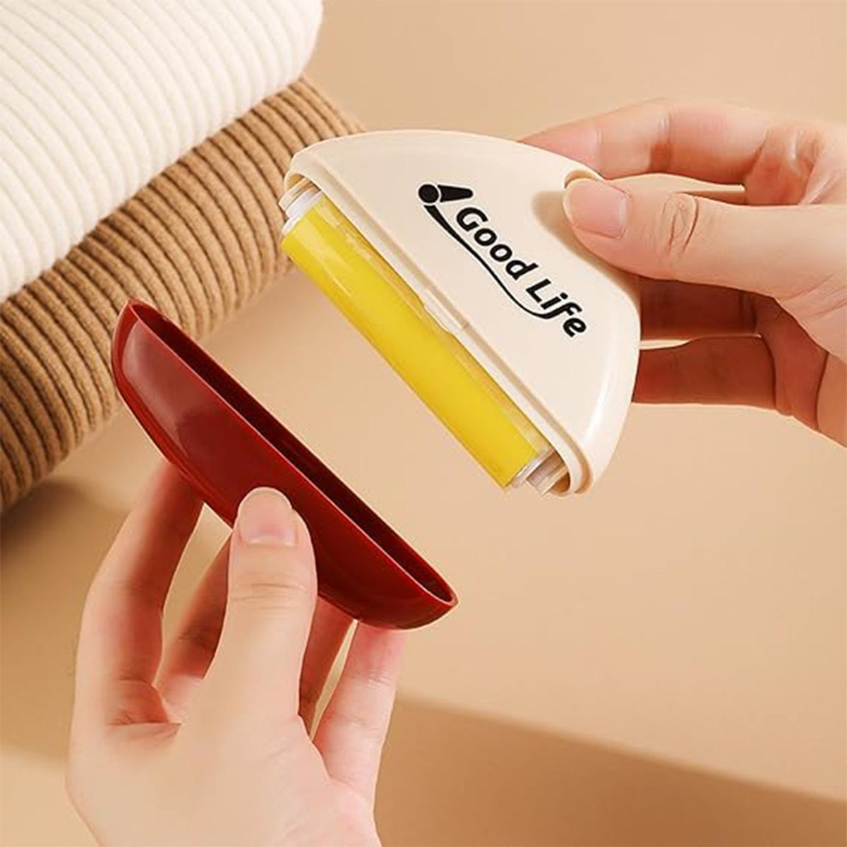 Small Reusable Lint Roller – Portable Pet Hair Remover