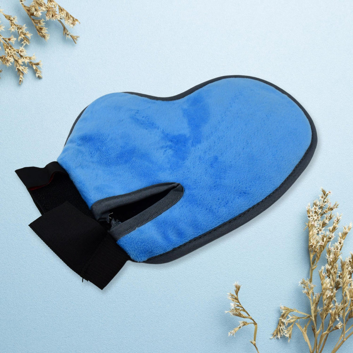 Pet Grooming Glove – Gentle Deshedding & Massage Tool for Pets