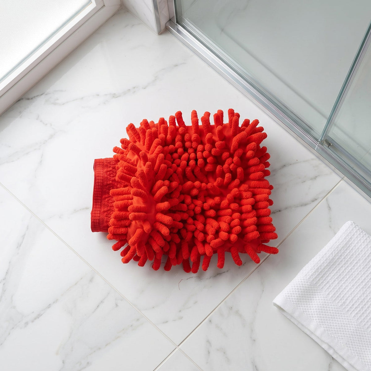 Microfiber Chenille Car Wash Glove for Scratch-Free Cleaning and Detailing (1 Pc)