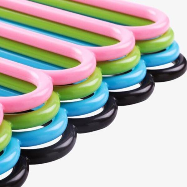 Space Saving Hanger – 5-Layer Multipurpose Plastic | GlimmerHome