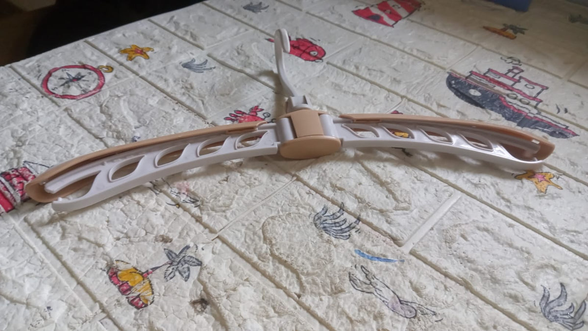 Portable Folding Hanger – 360° Rotating, Travel-Friendly | Organivo