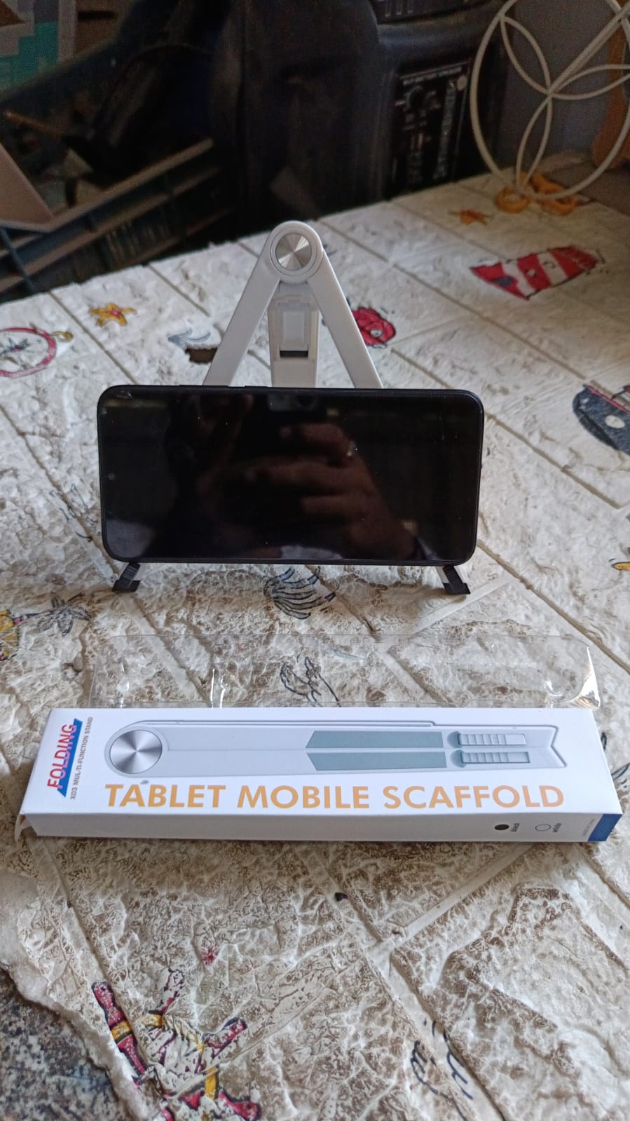 Foldable Tablet Stand – Adjustable & Portable | Gambit