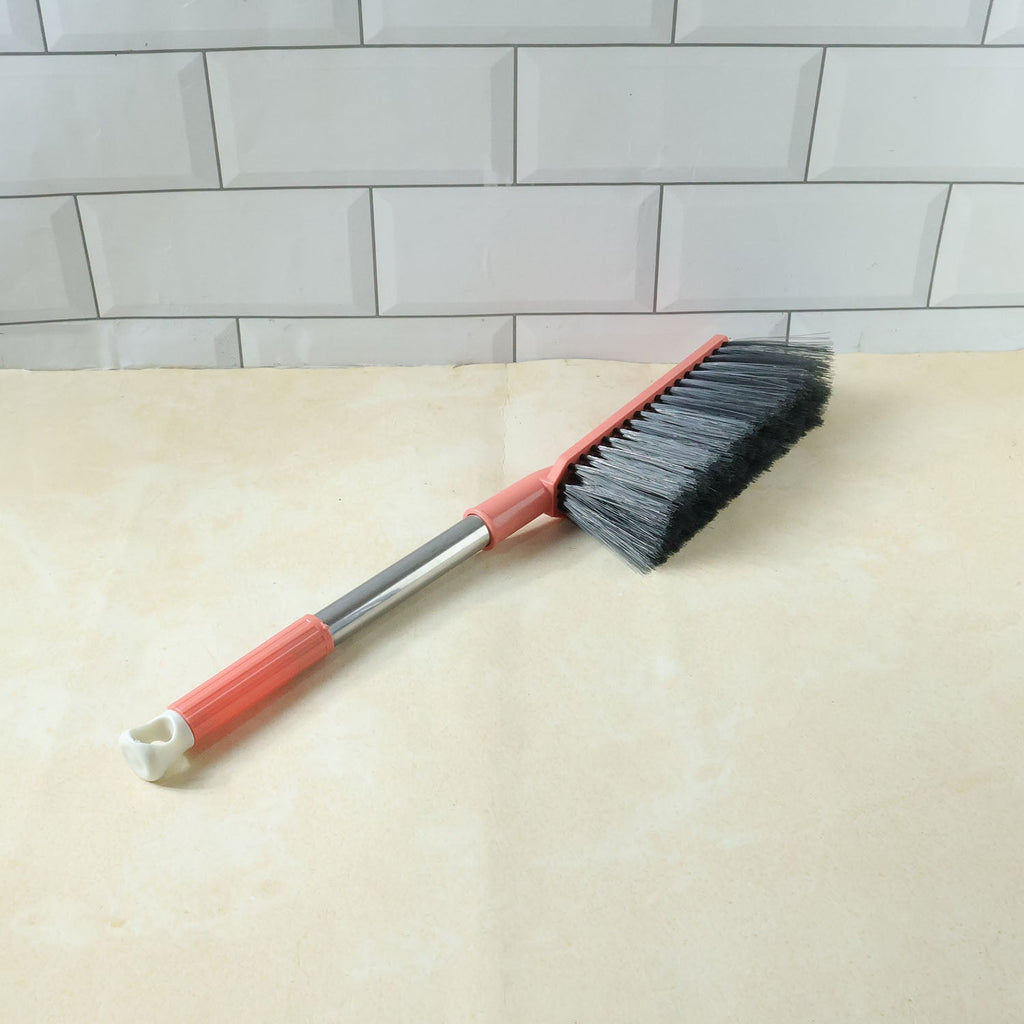 Long Handle Cleaning Brush – Soft Bristles for Gentle Dusting