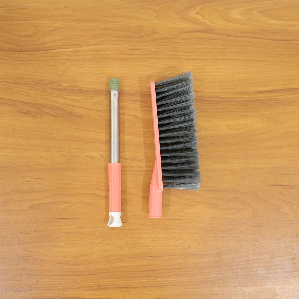 Long Handle Cleaning Brush – Soft Bristles for Gentle Dusting