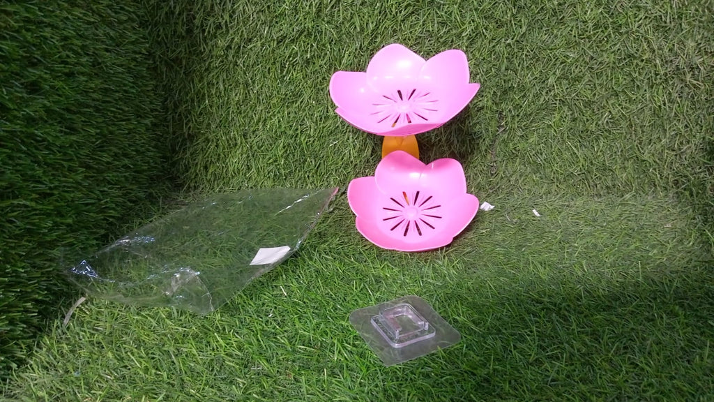 Self-Draining Soap Dish – Flower Design Bathroom Holder | VelvetBubbles